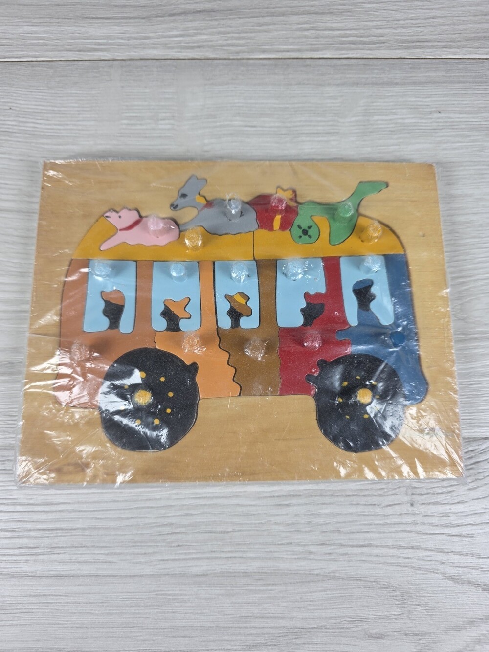Bush Trackers Wooden Animal Bus Knob Puzzle Hand-Painted Folk Art SU40